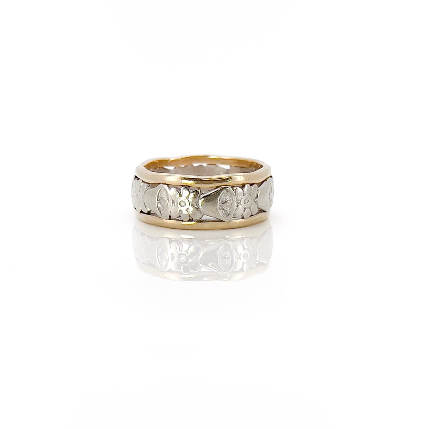 Bristol Wedding Bells Vintage/ Retro Ring, Size 6