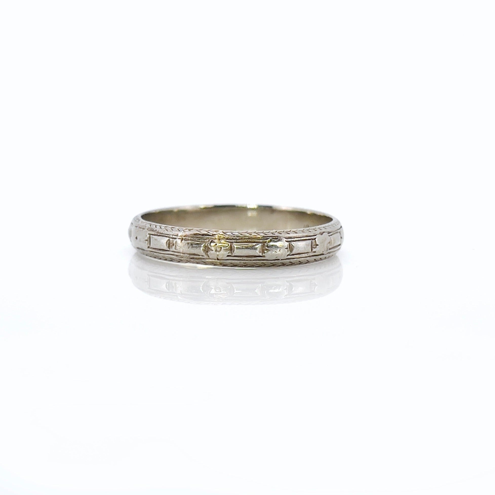 Art Deco White Gold Floral Wedding Band, Size 10