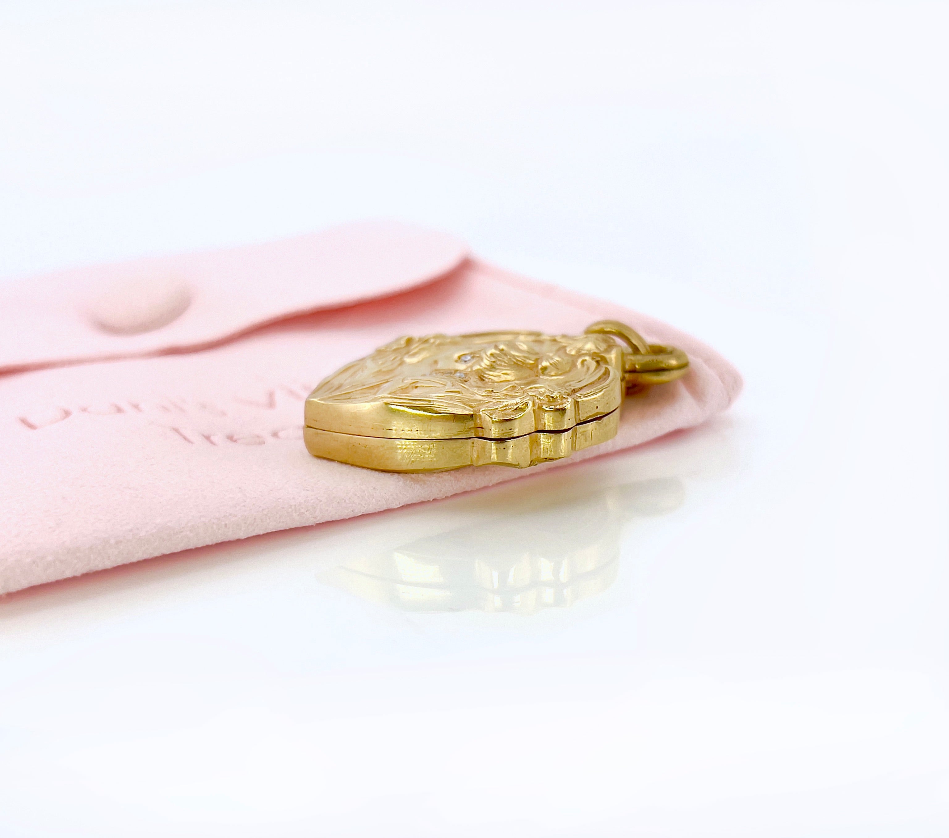 Art Nouveau Heart Locket, Elda y Roberto, Antique, 14K