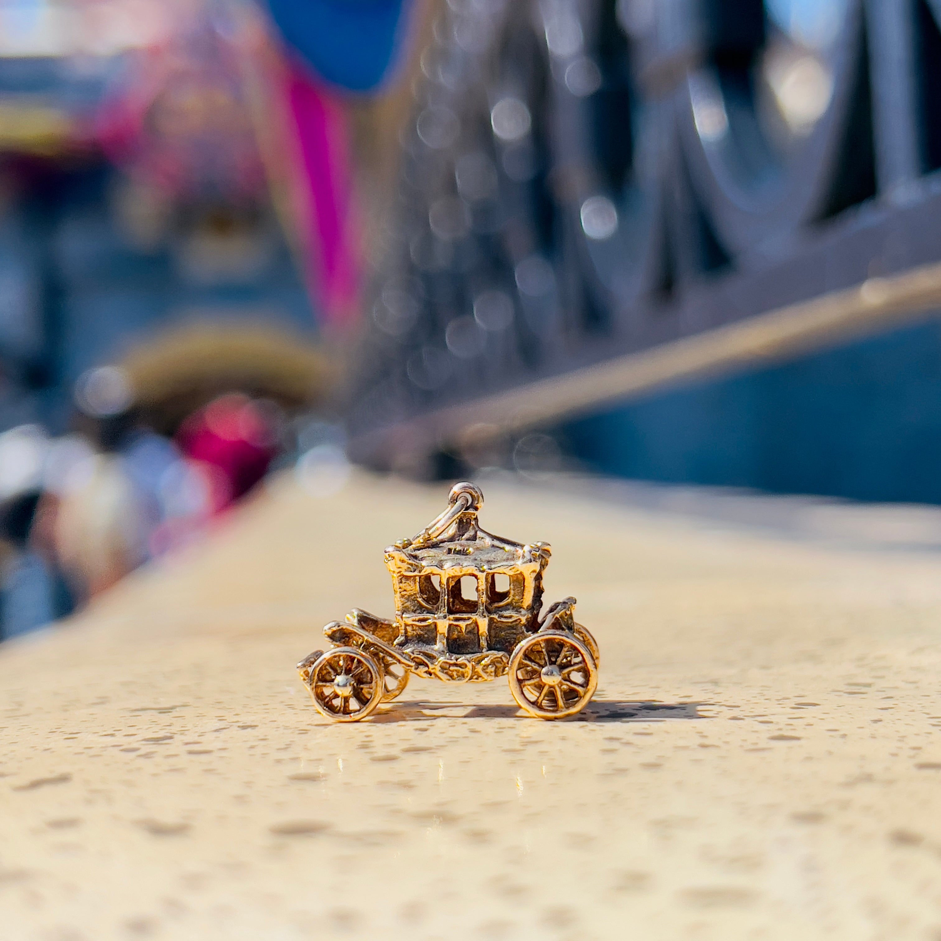 Vintage Cinderella Carriage Gold Charm, London 1962, 9KT
