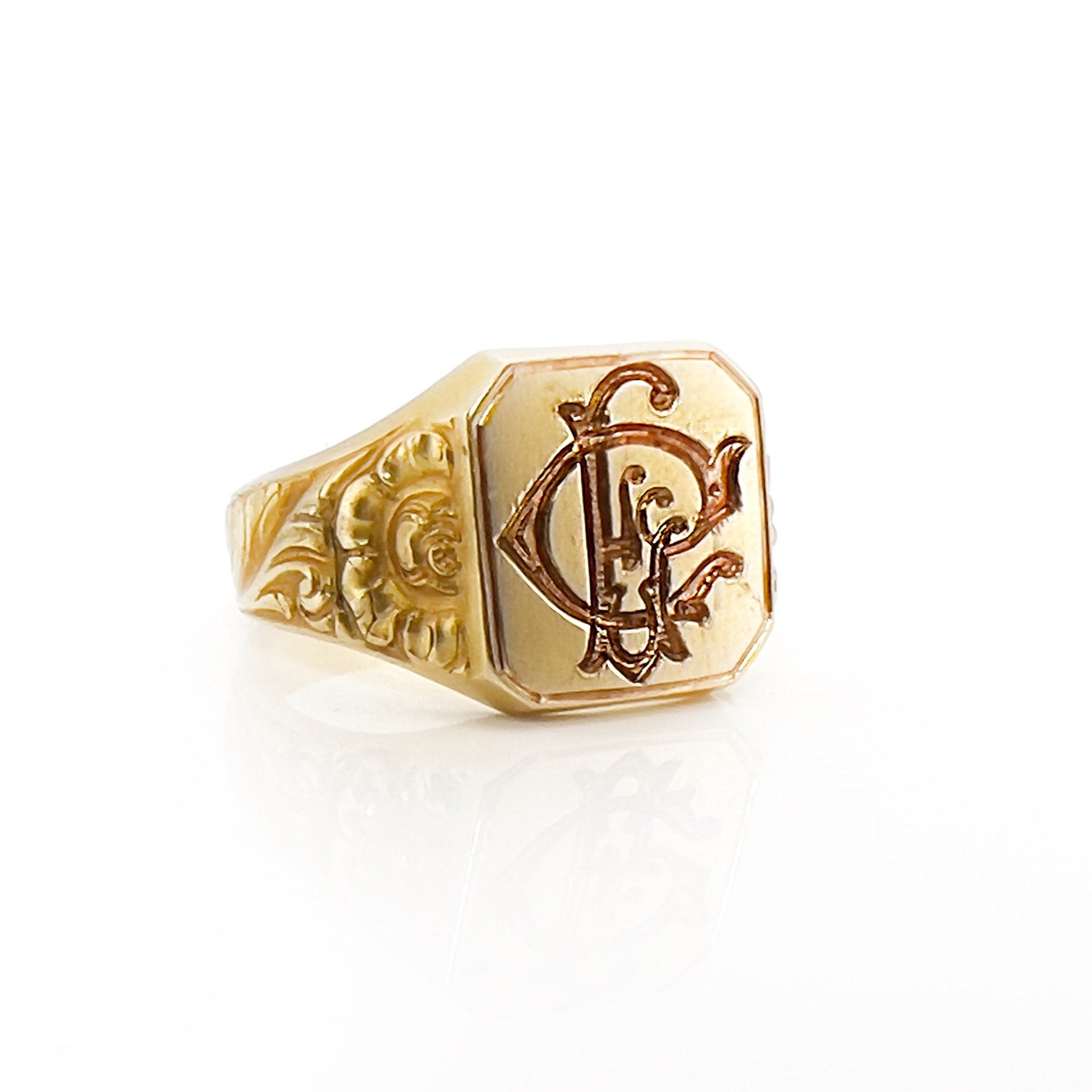 Antique Dutch Signet Ring, 14K Gold