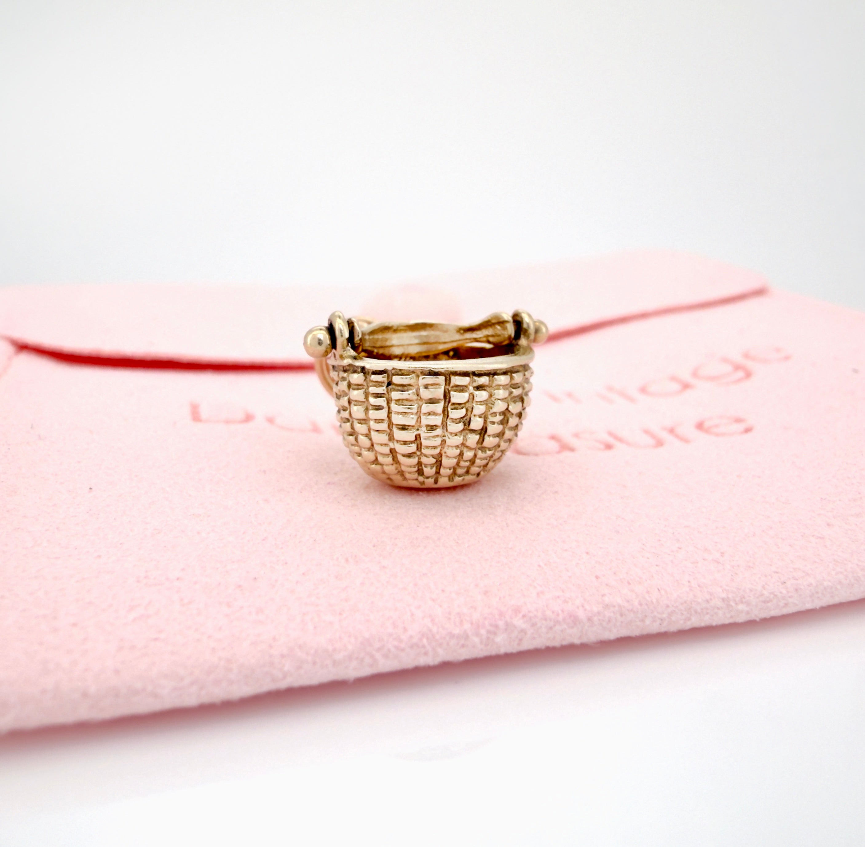 Vintage 14k Articulating Nantucket Basket Charm