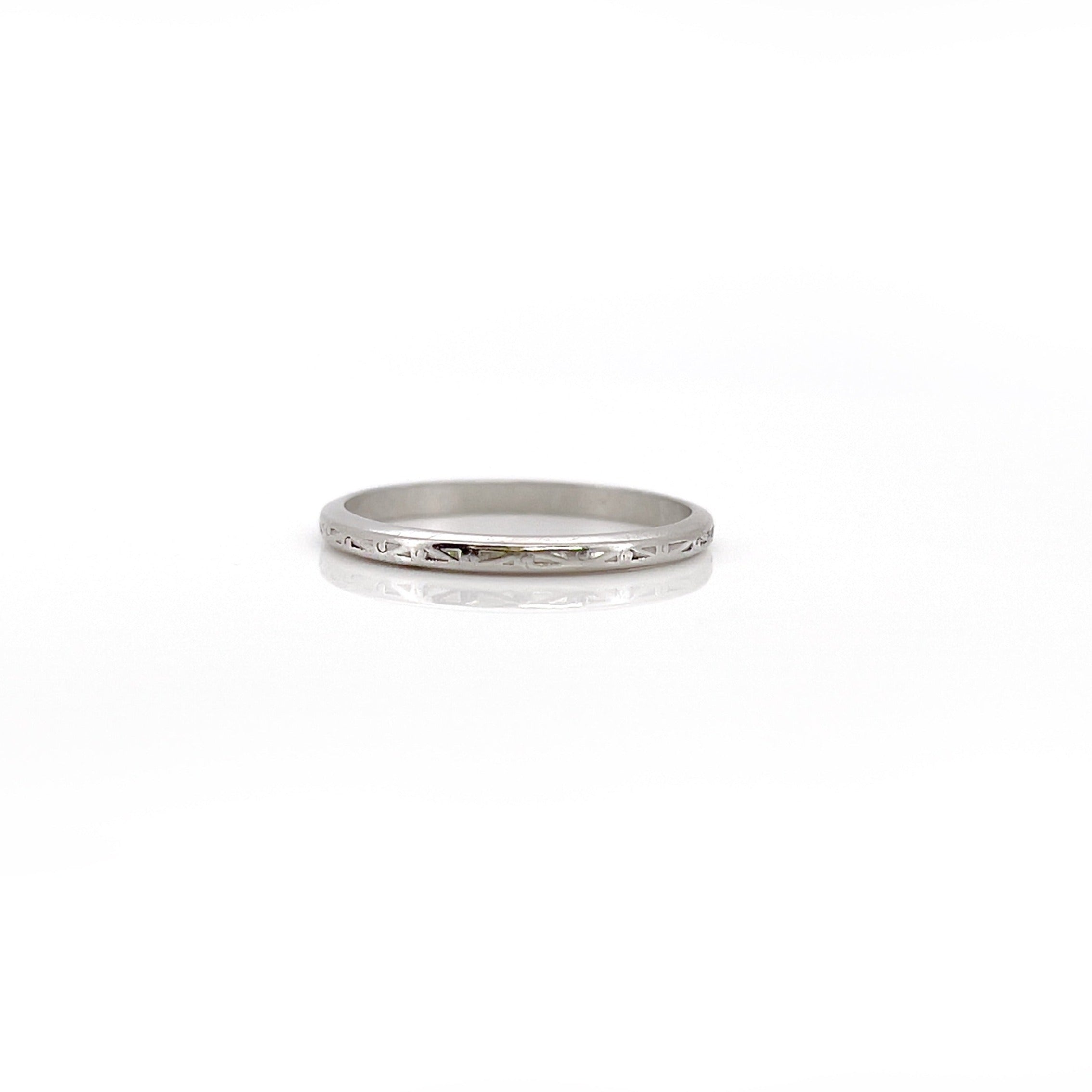 Platinum Vintage Wedding Band, Size 6.25