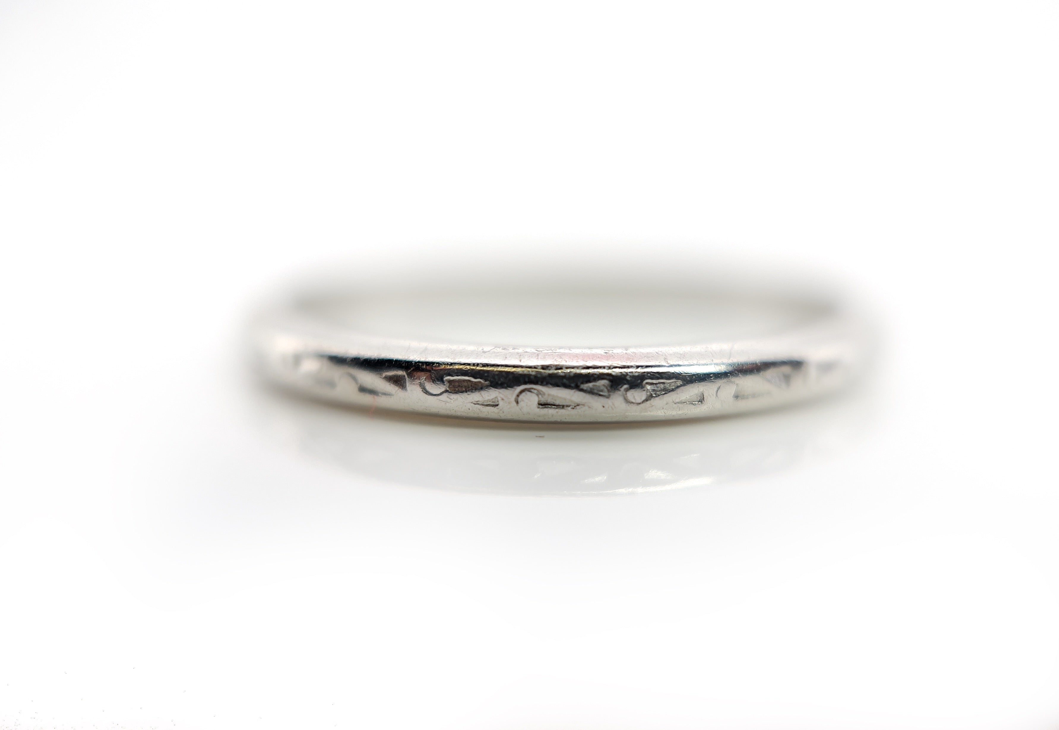 Platinum Vintage Wedding Band, Size 6.25