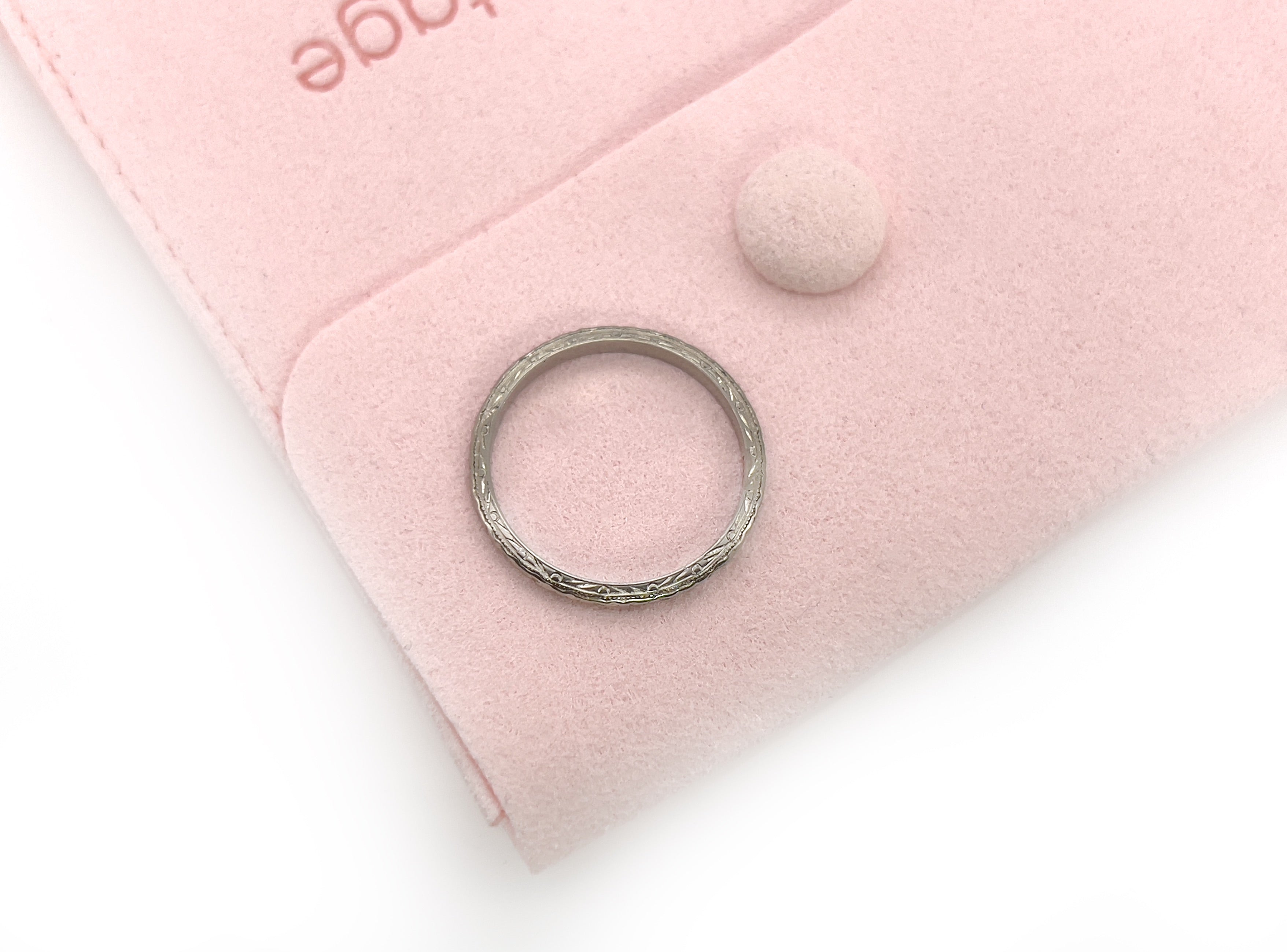 Vintage White Gold Engraved Band, Size 6.25