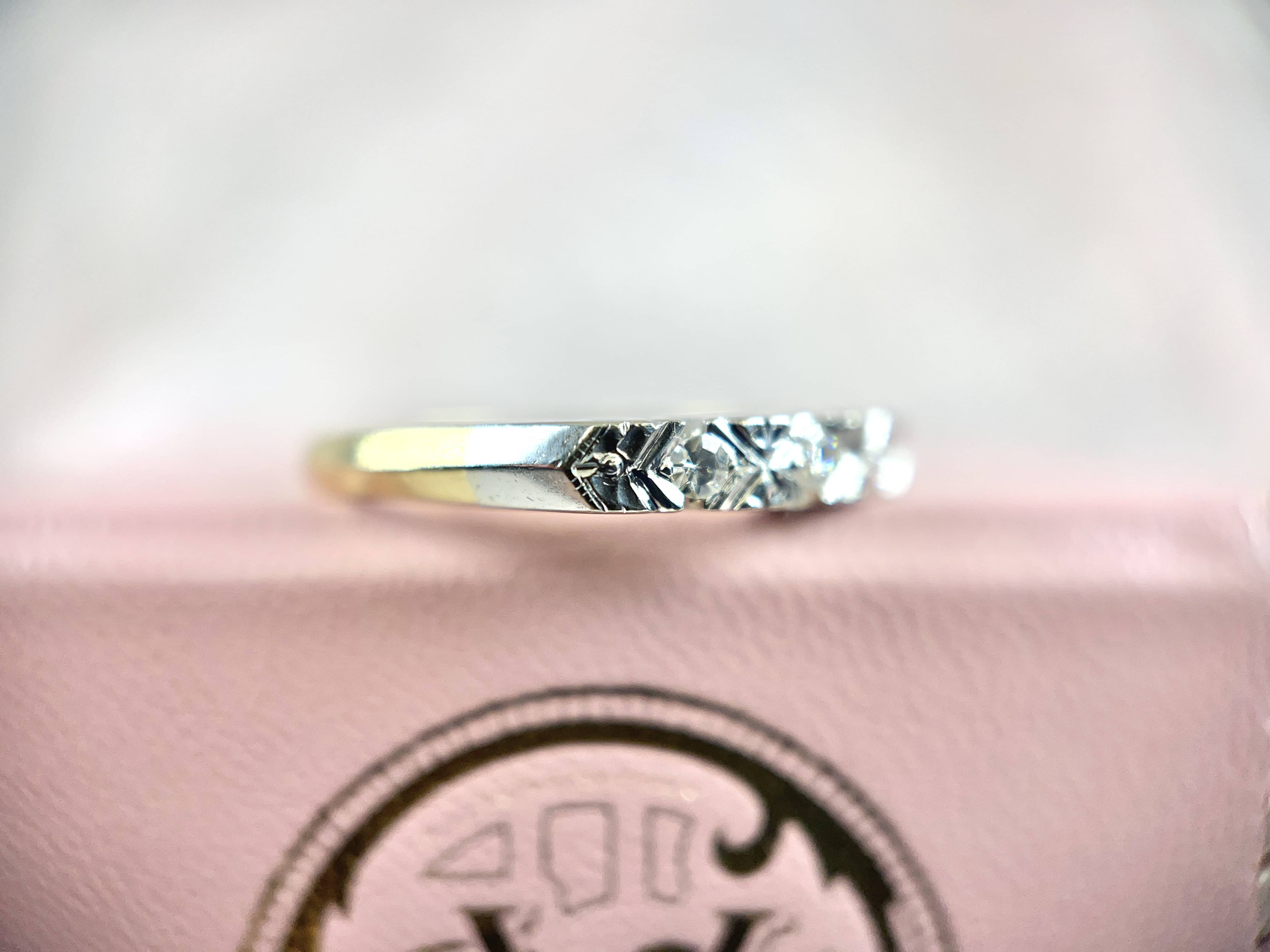 Vintage Two Tone Band Single Cut Diamond, Size 6.5