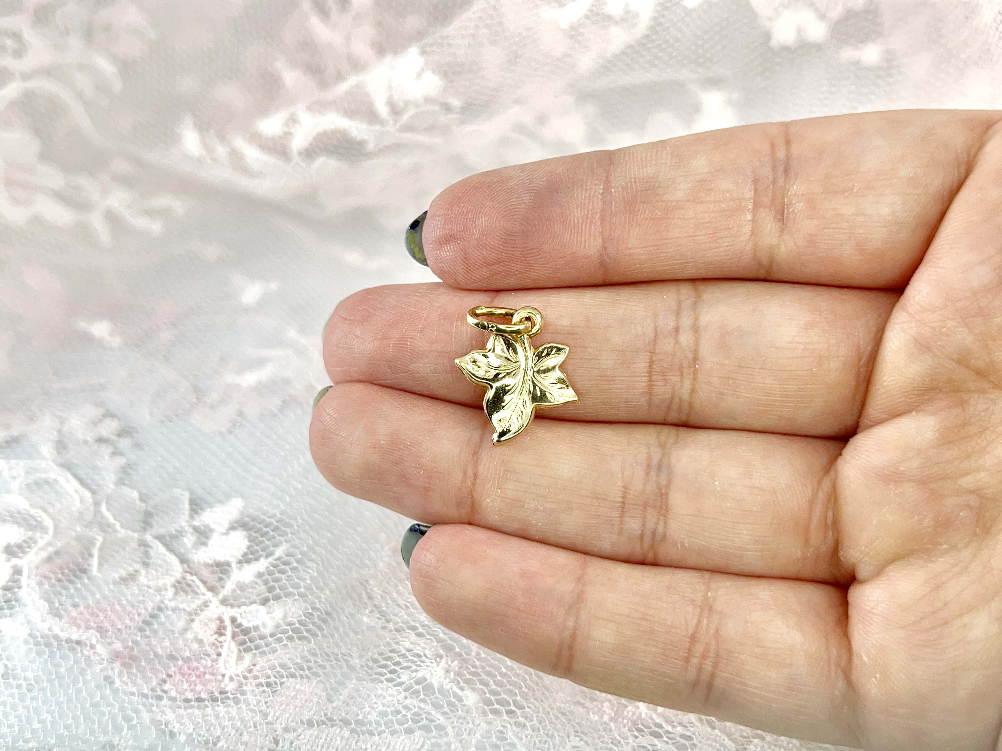 Leaf Charm, 18K