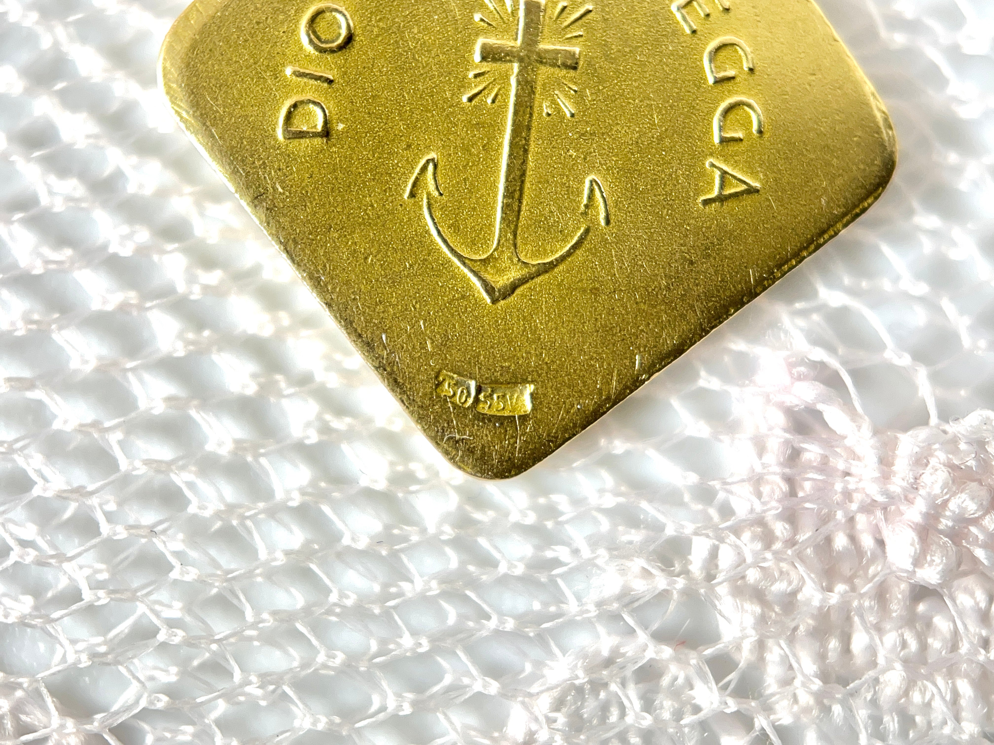 Vintage Jesus Pendant, Dio Ti Protegga, 18K