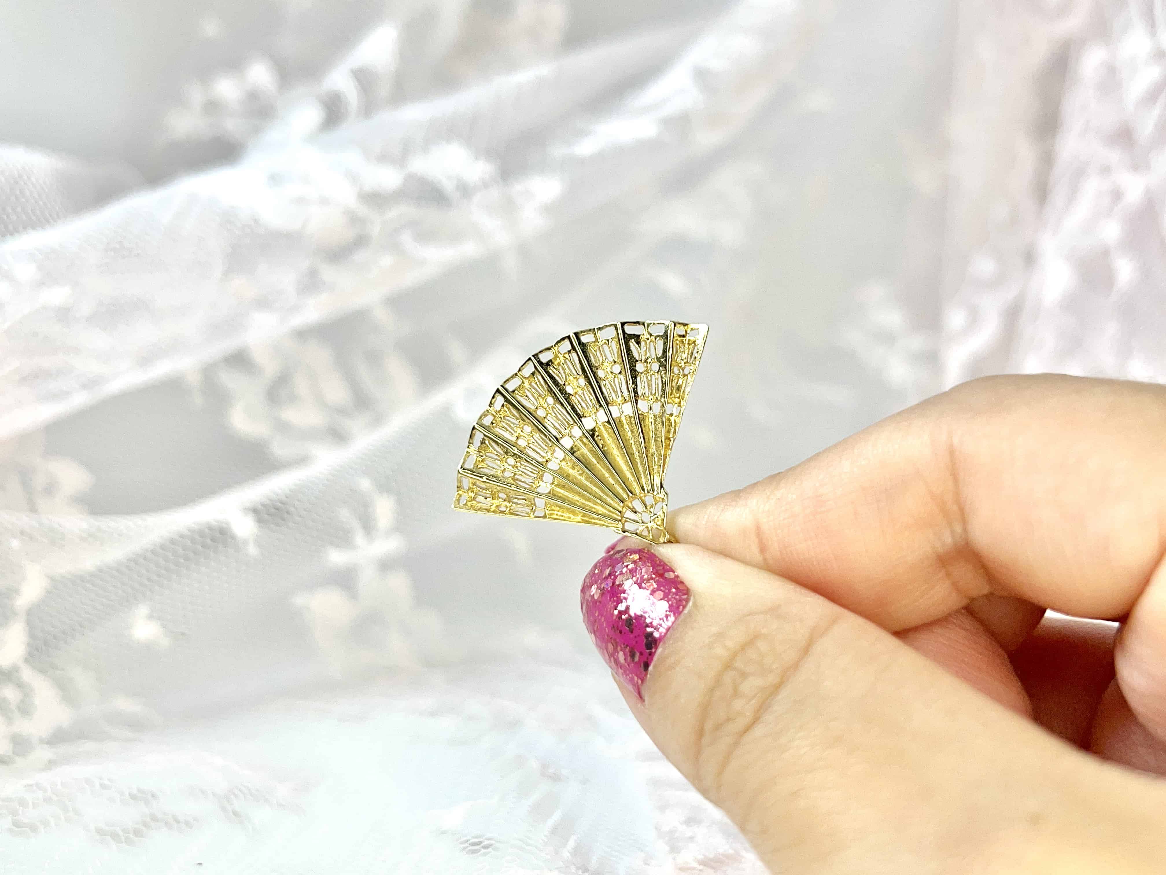 Gold Handheld Fan Charm