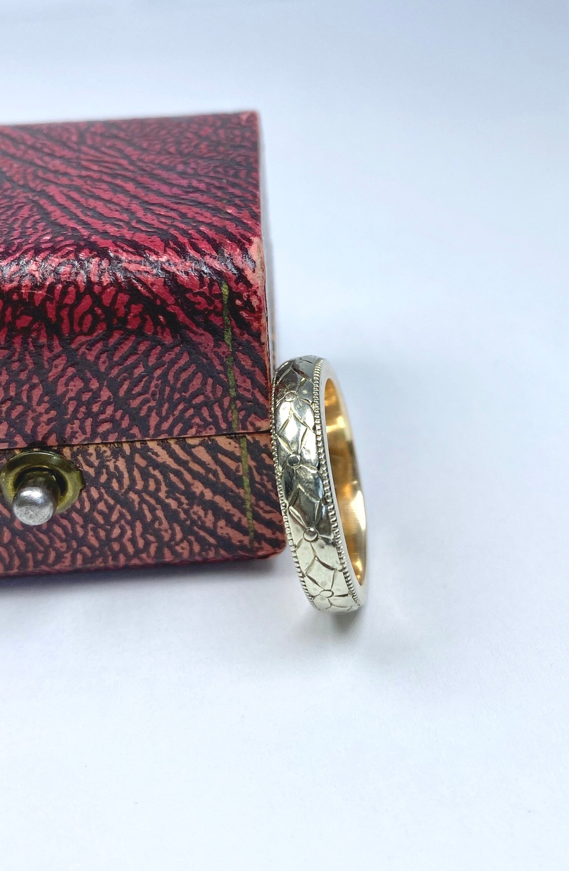 Two Tone, Heavy Wedding Band, 6-28-05, Size 6.75