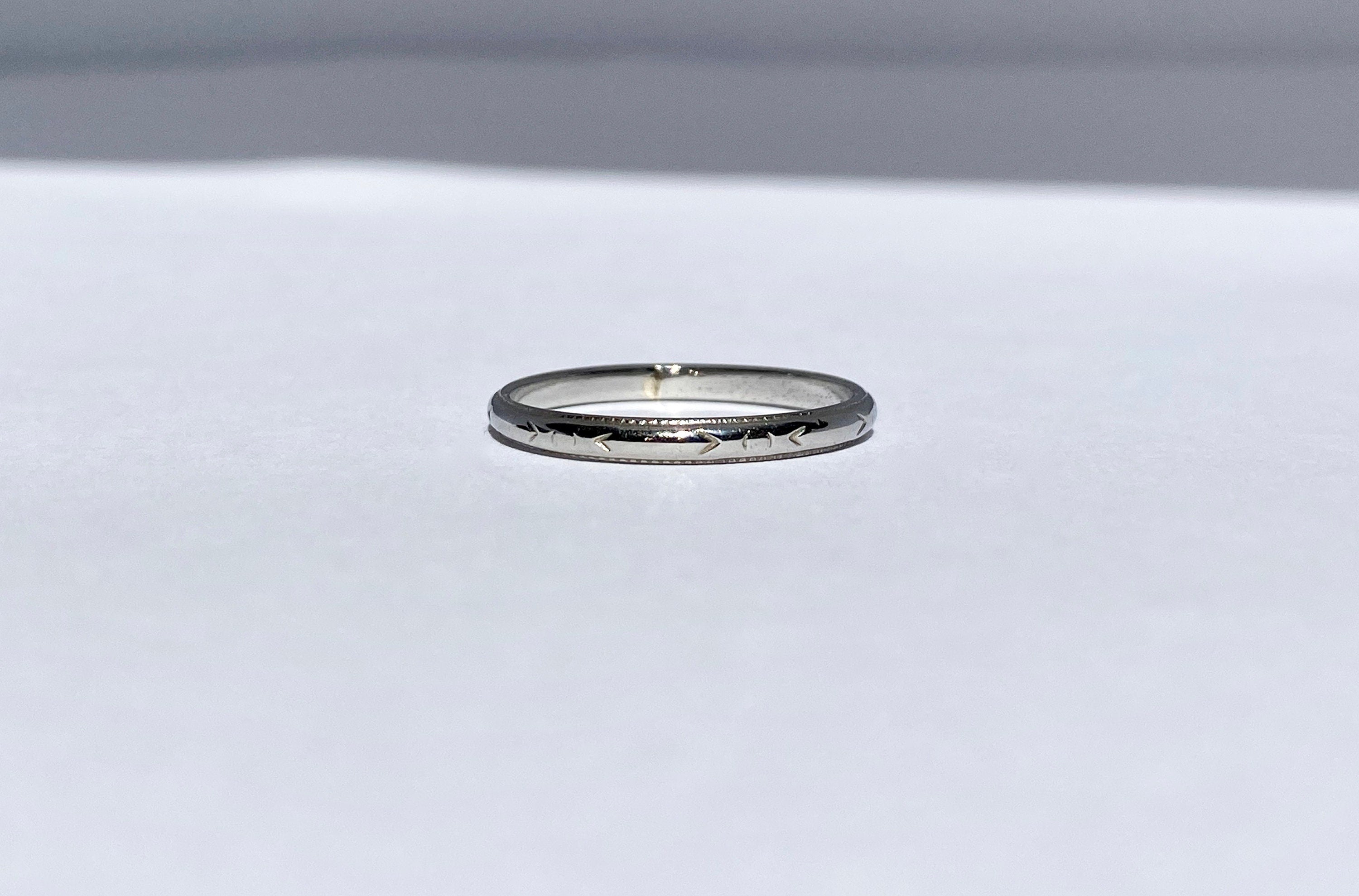 Vintage White Gold Wedding Band, Size 7