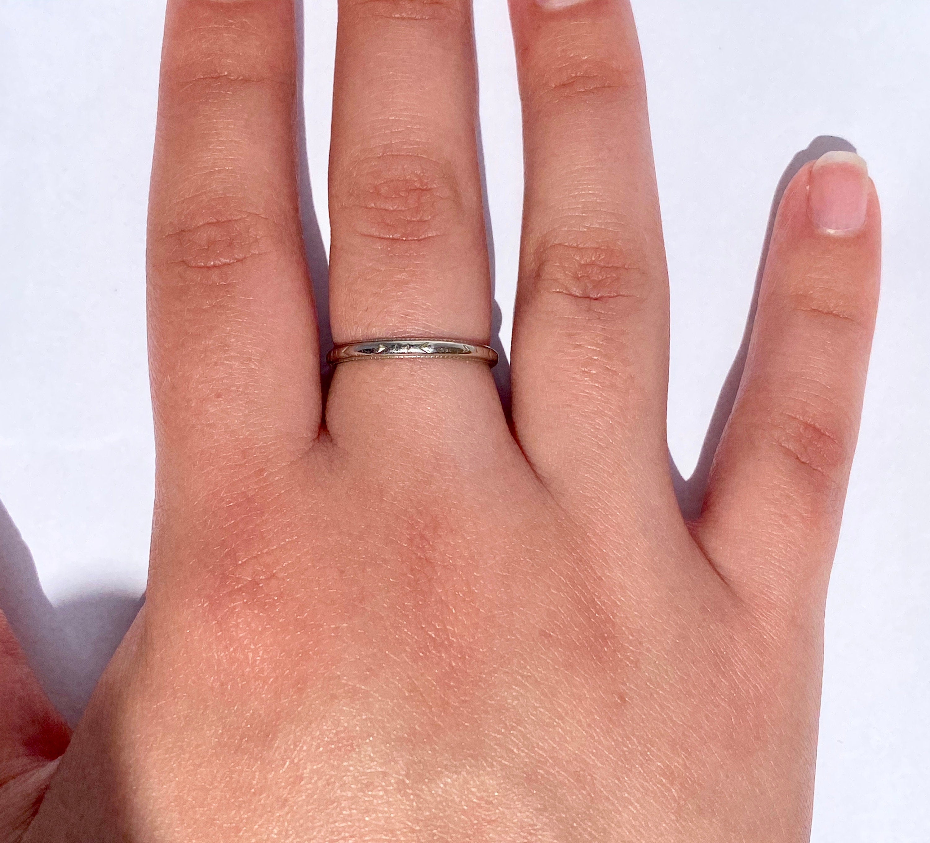 Vintage White Gold Wedding Band, Size 7