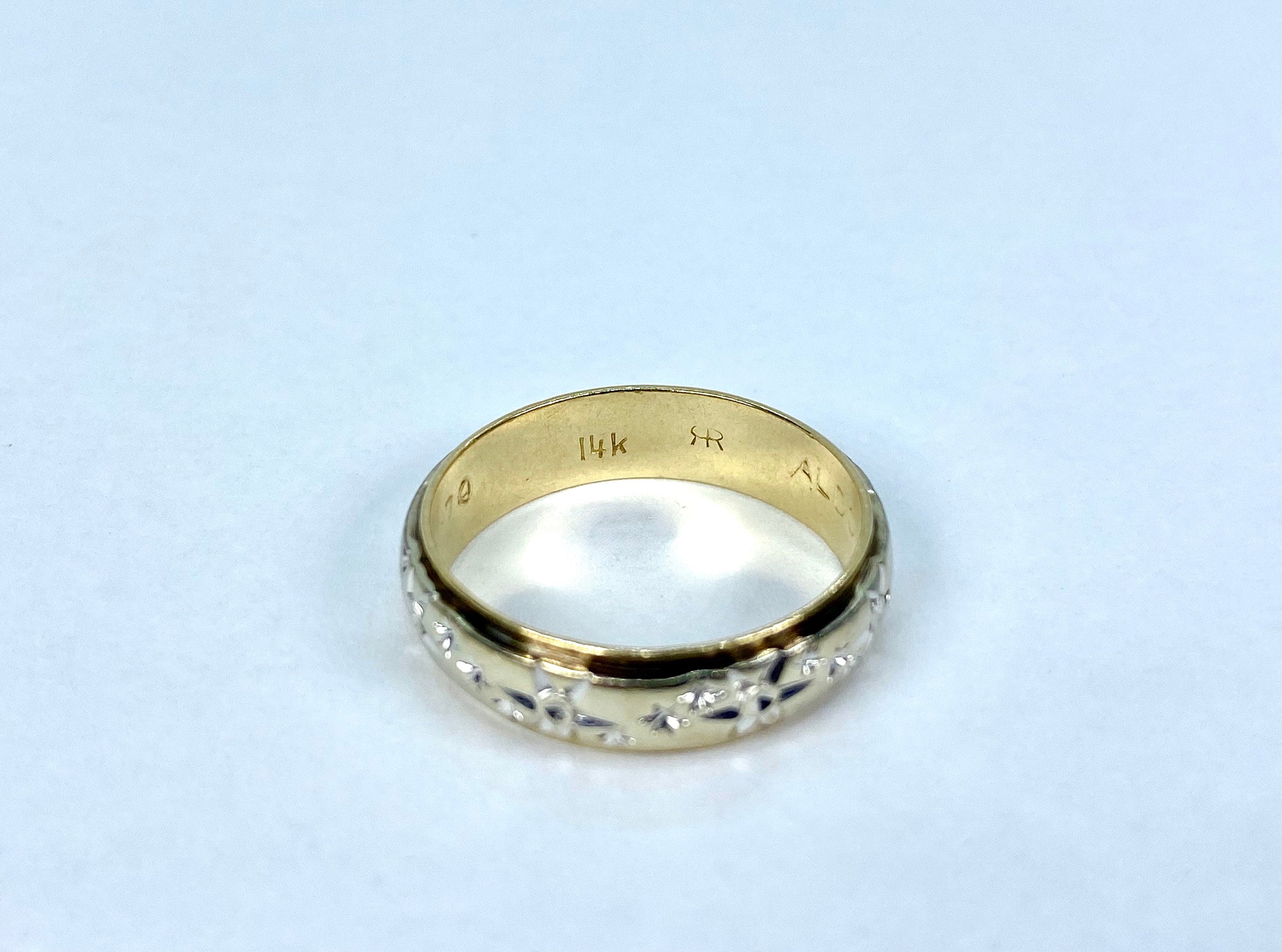 Vintage Two Tone Floral Band, 10-24-70, Size 10.5