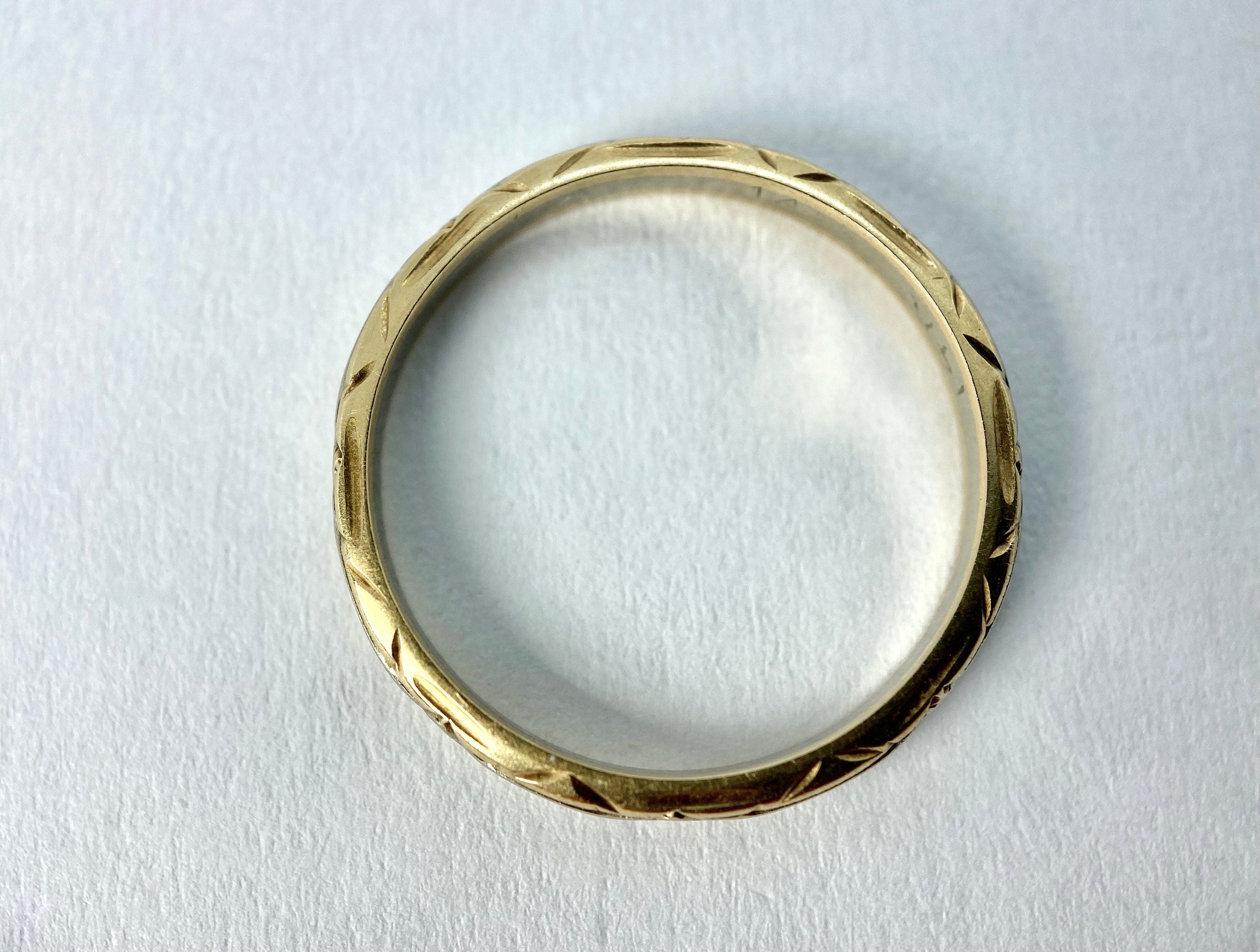 Vintage Two Tone Skinny Wedding Band, Size 4.75
