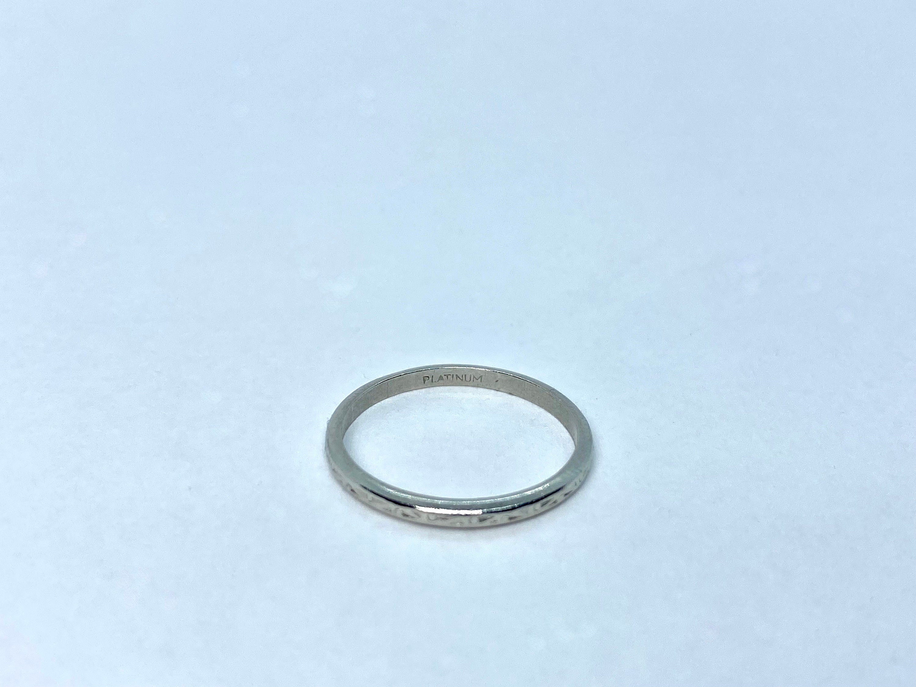 Platinum Vintage Wedding Band, Size 6.25