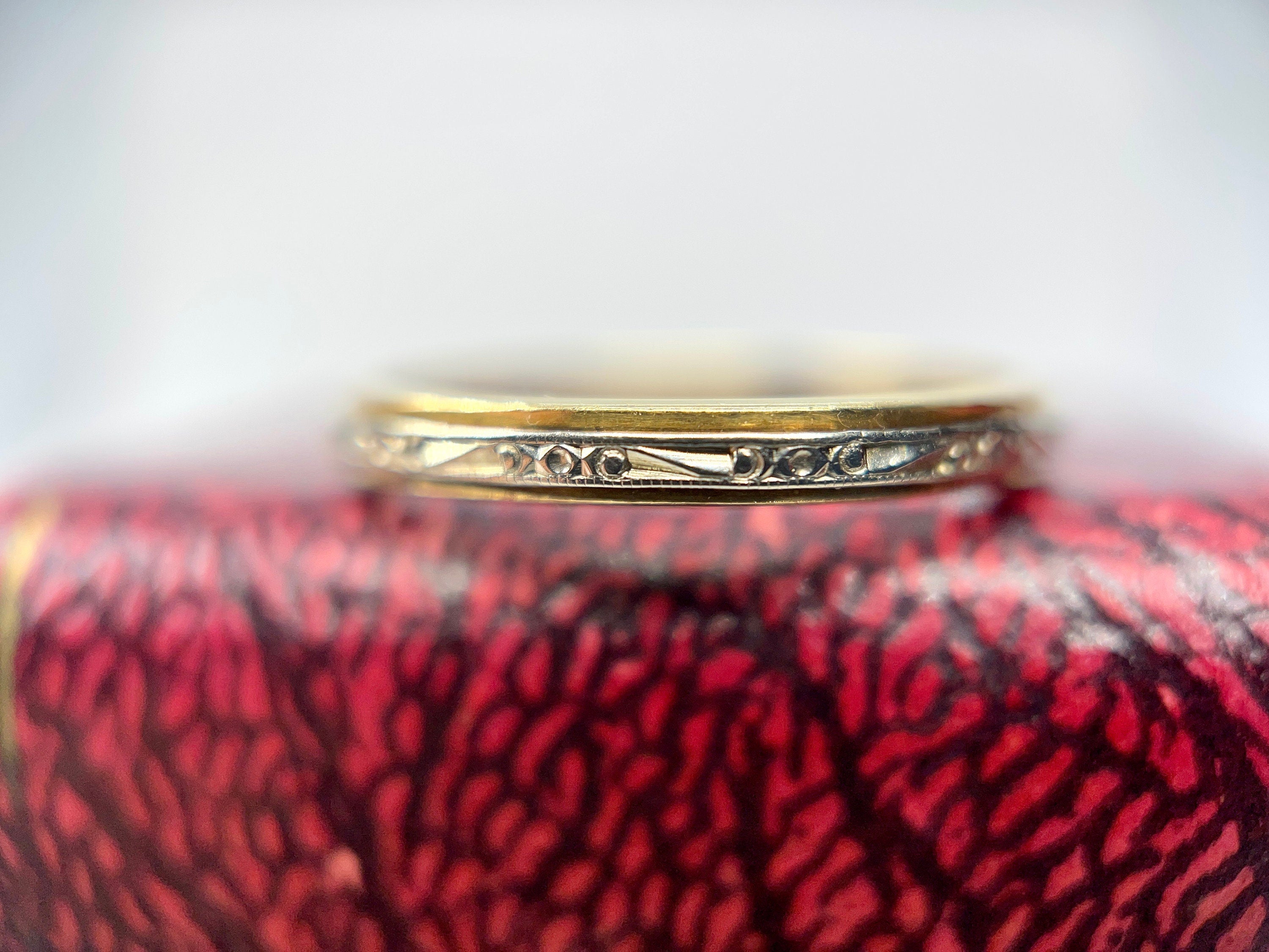 Vintage 14K Bristol Two Tone Wedding Band, Size 8.25