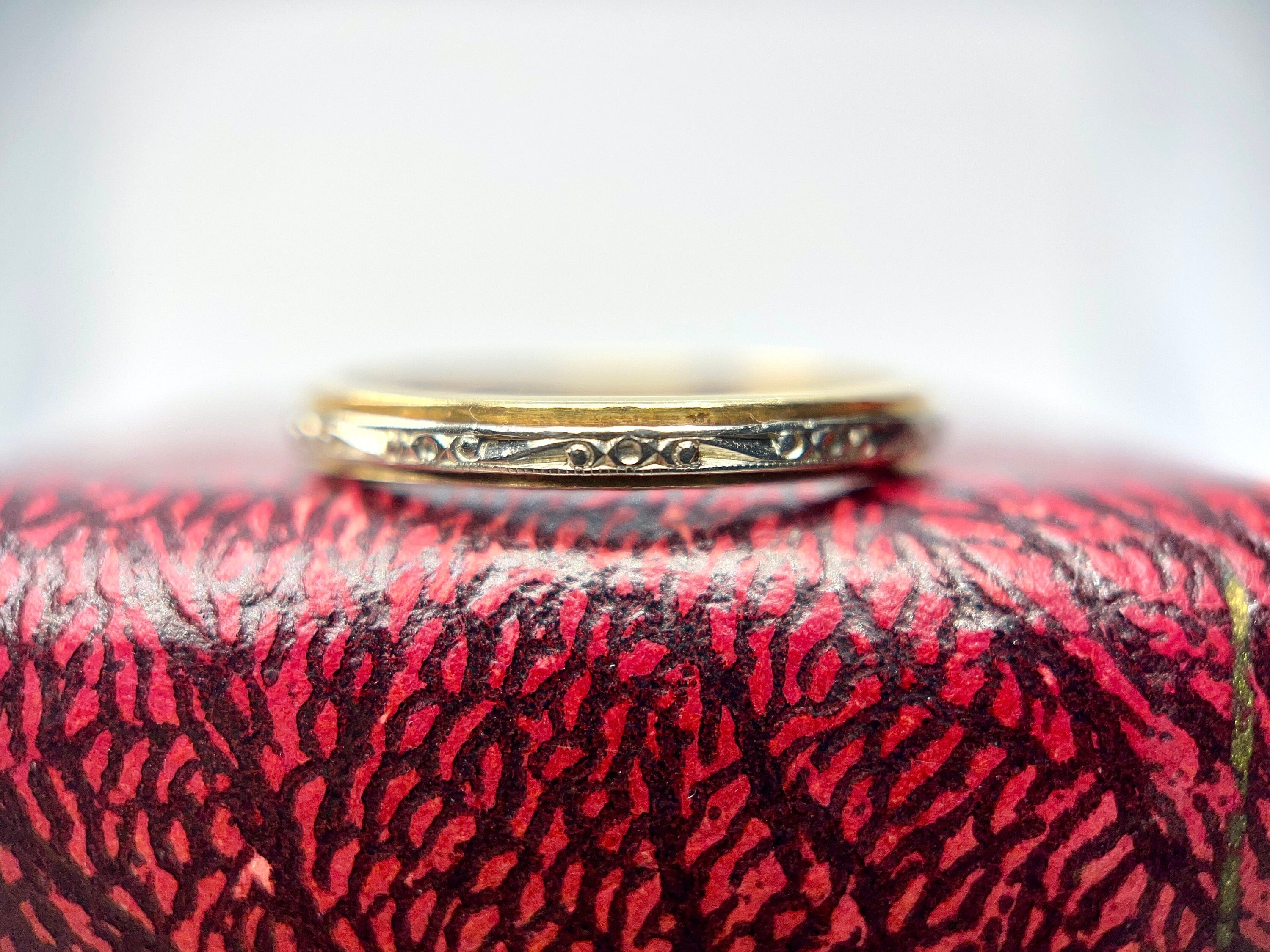 Vintage 14K Bristol Two Tone Wedding Band, Size 8.25