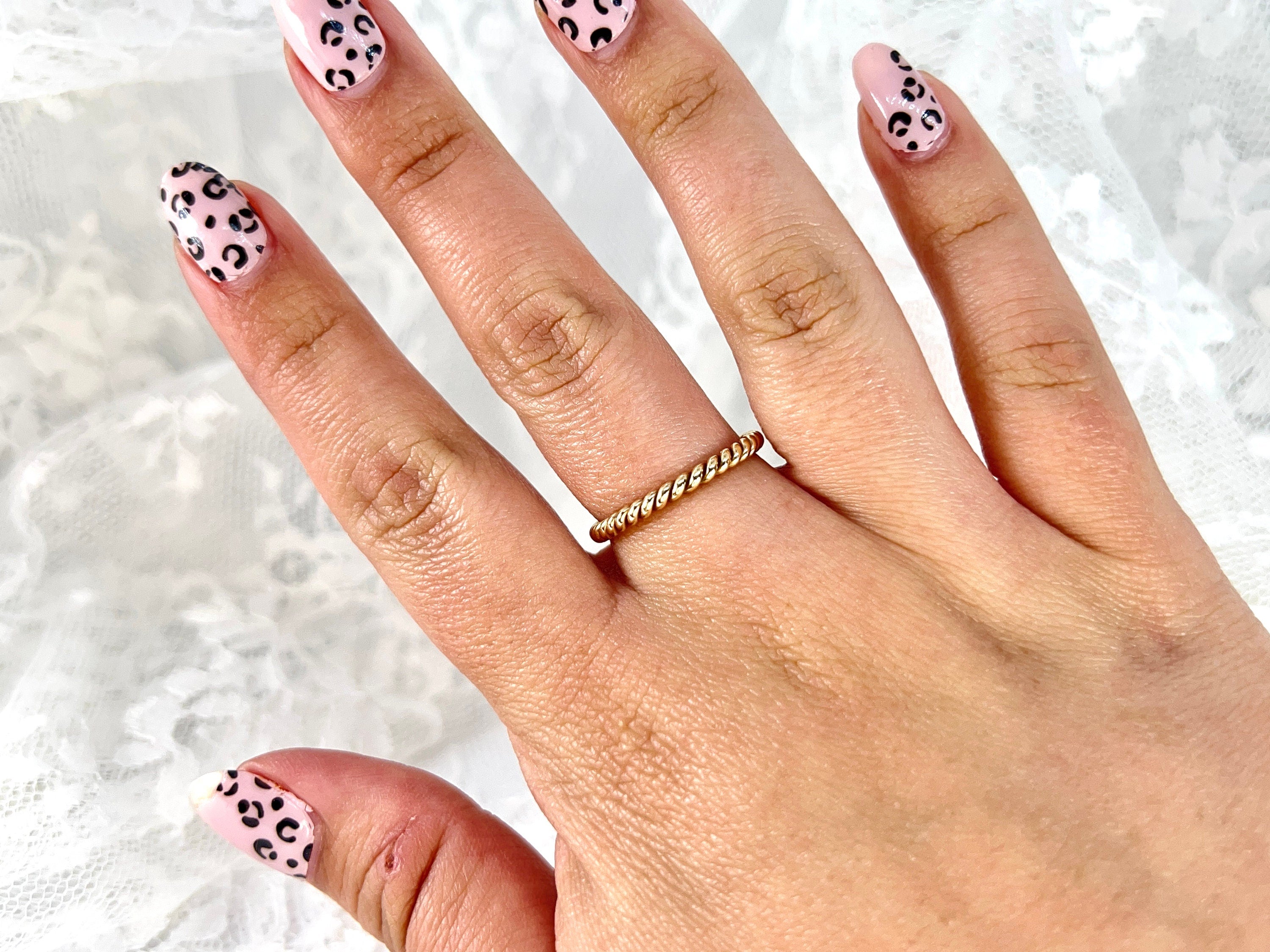 14K Twisted Band, Size 7.75