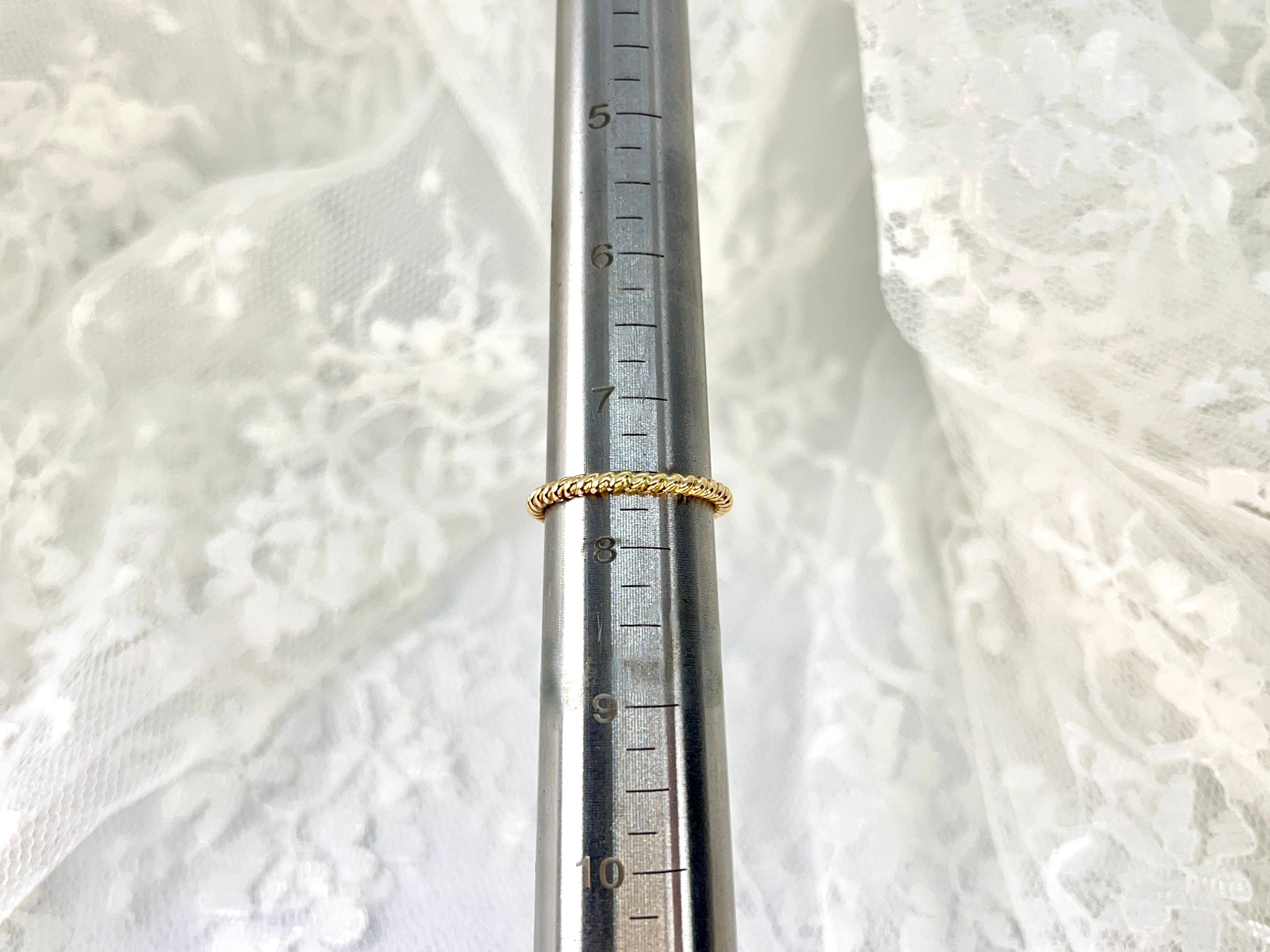 14K Twisted Band, Size 7.75