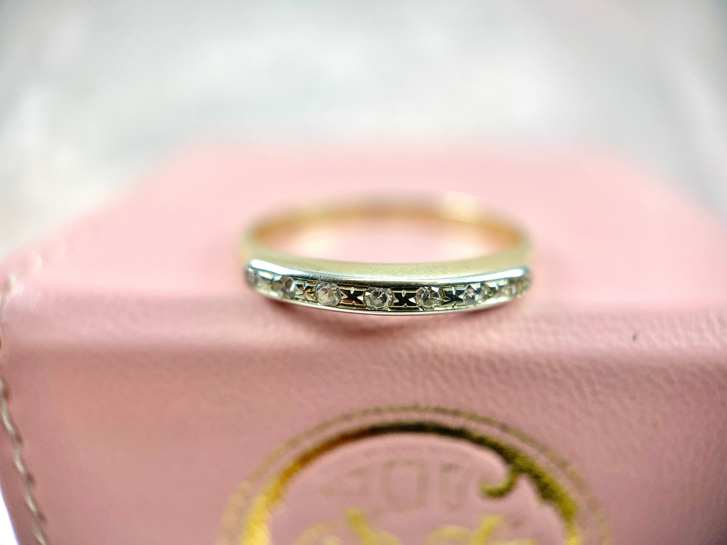 Vintage Two Tone Single Cut Diamond Band