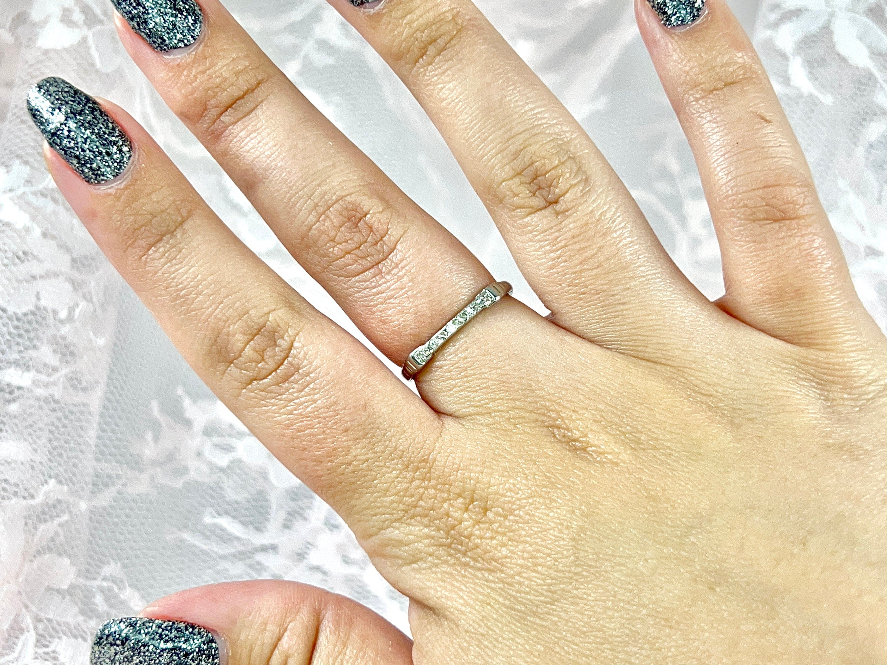 Vintage Single Cut Stacking Band, Size 6.5