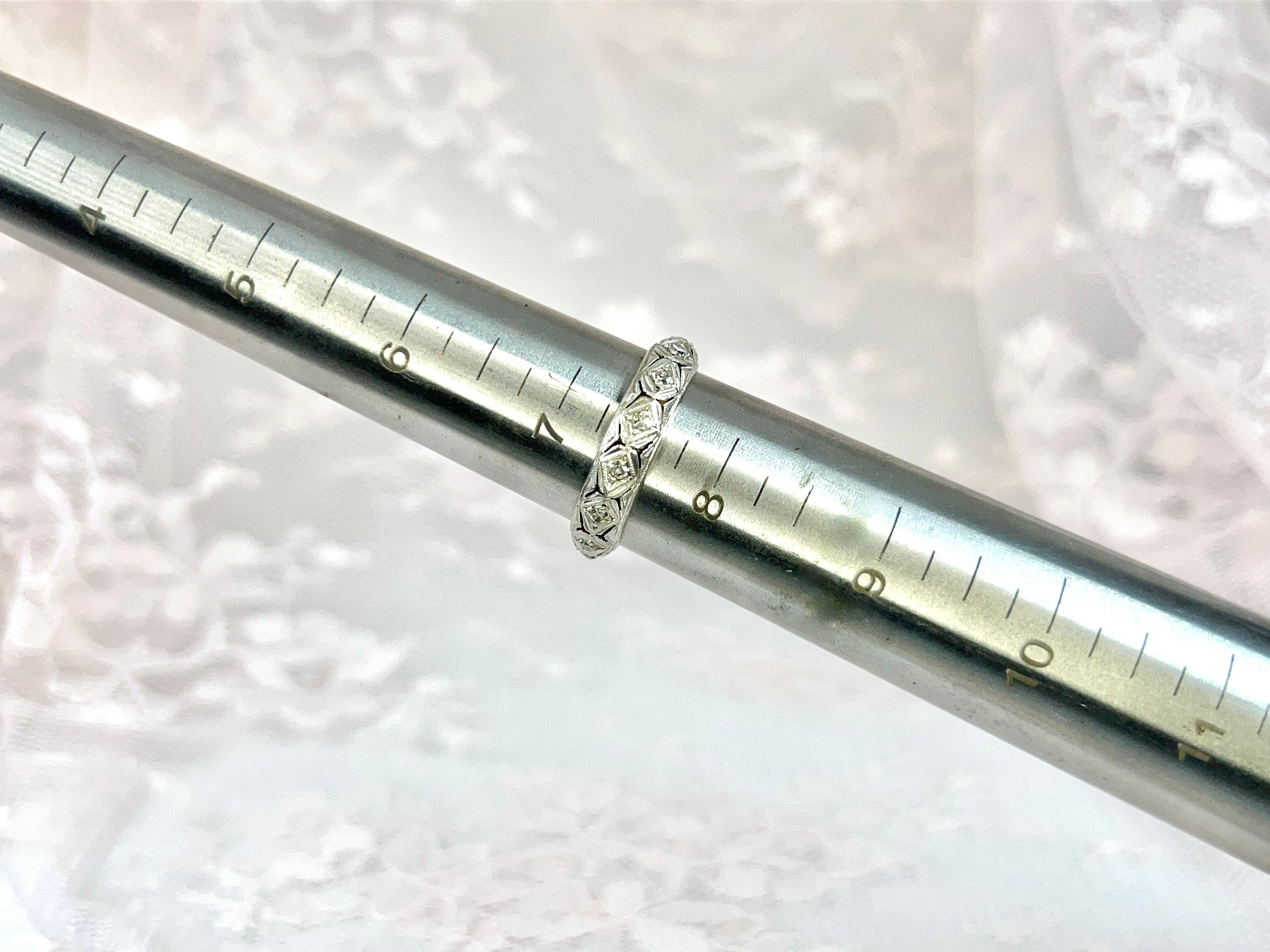 Platinum Single Cut Band, Size 7.5