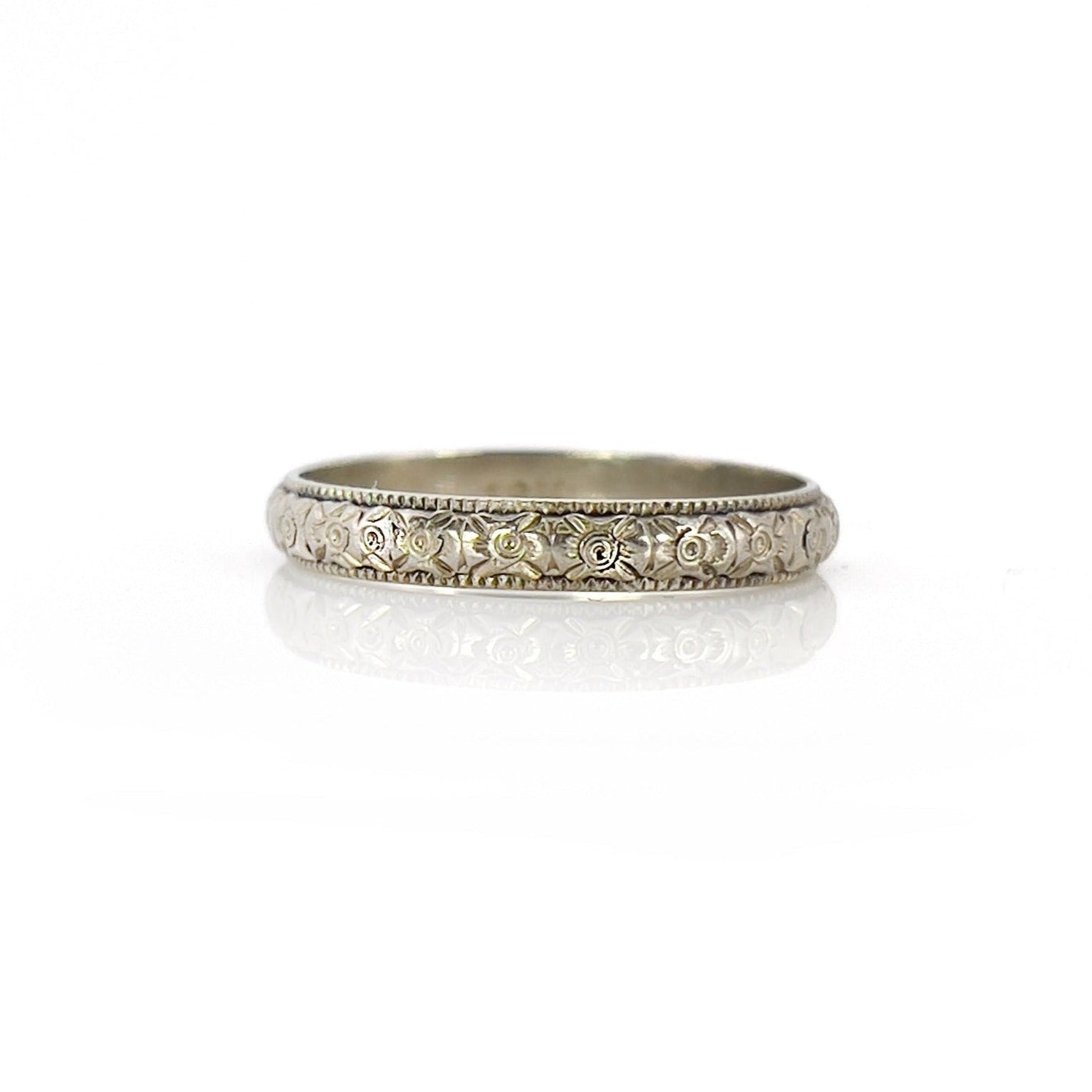 Vintage 18K White Gold Wedding Band, Size 7.75