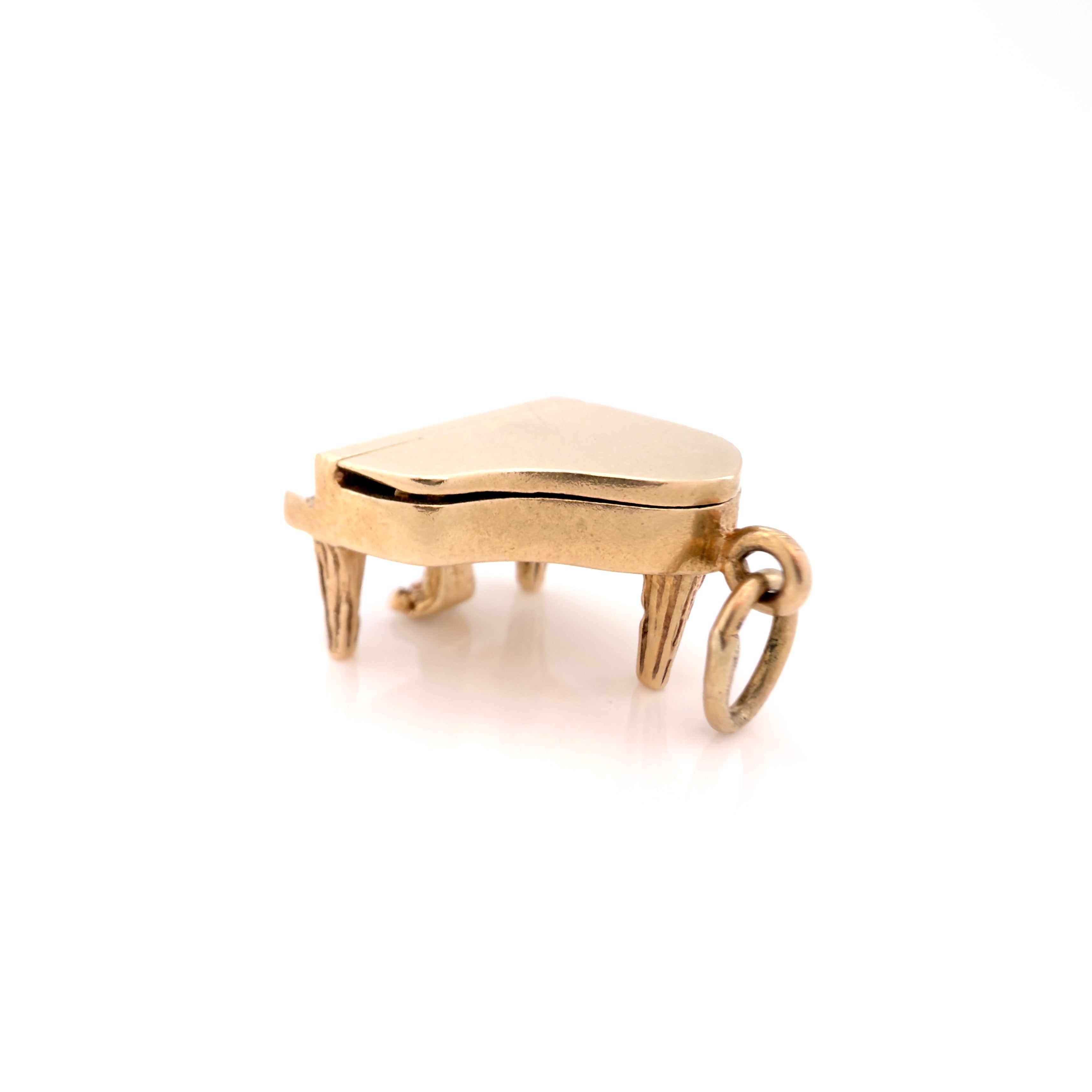 Vintage 1950s 14K Articulating Piano Forte Charm
