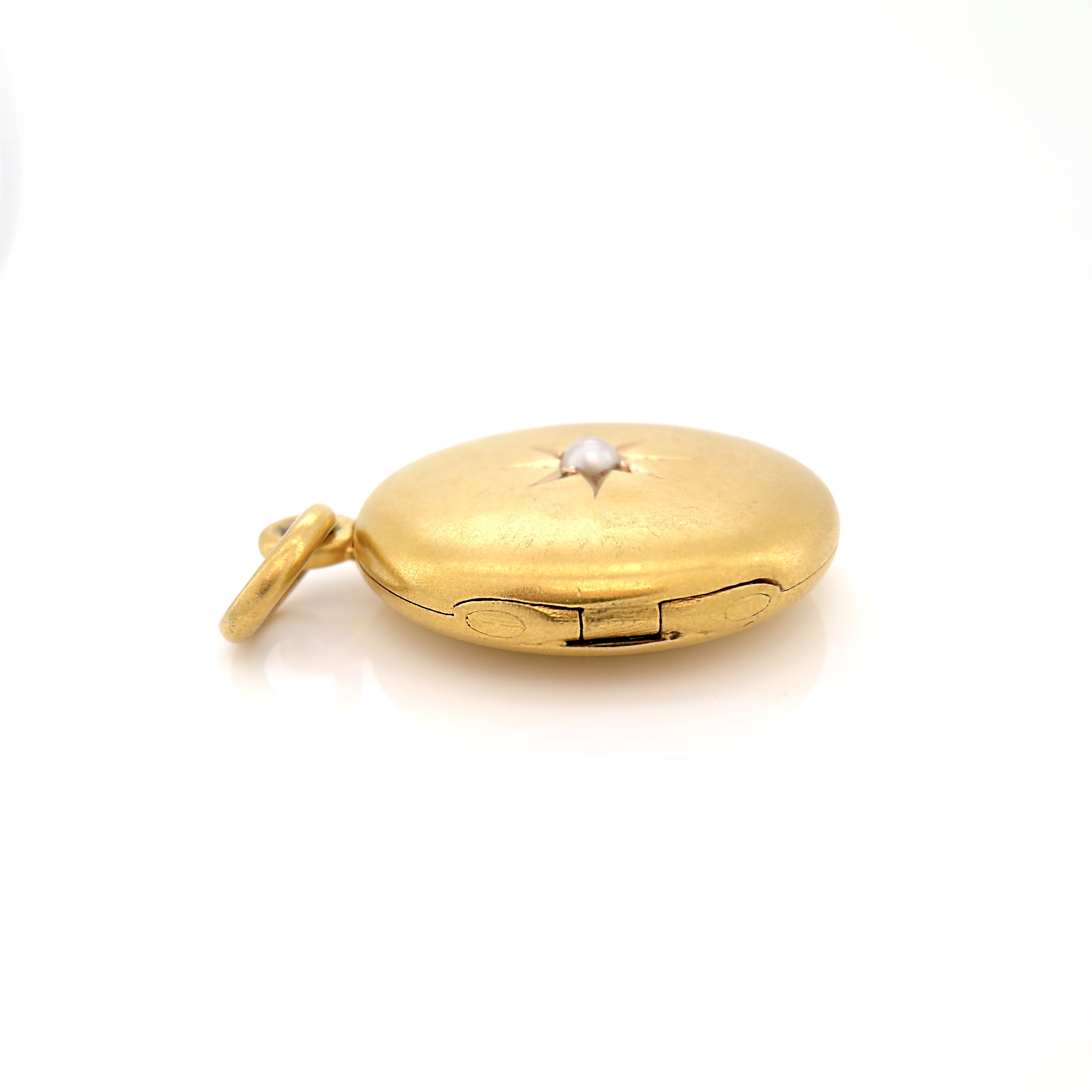 Edwardian Shreve & Co. Celestial Bloomed Gold Pearl Locket, Elizabeth 1902