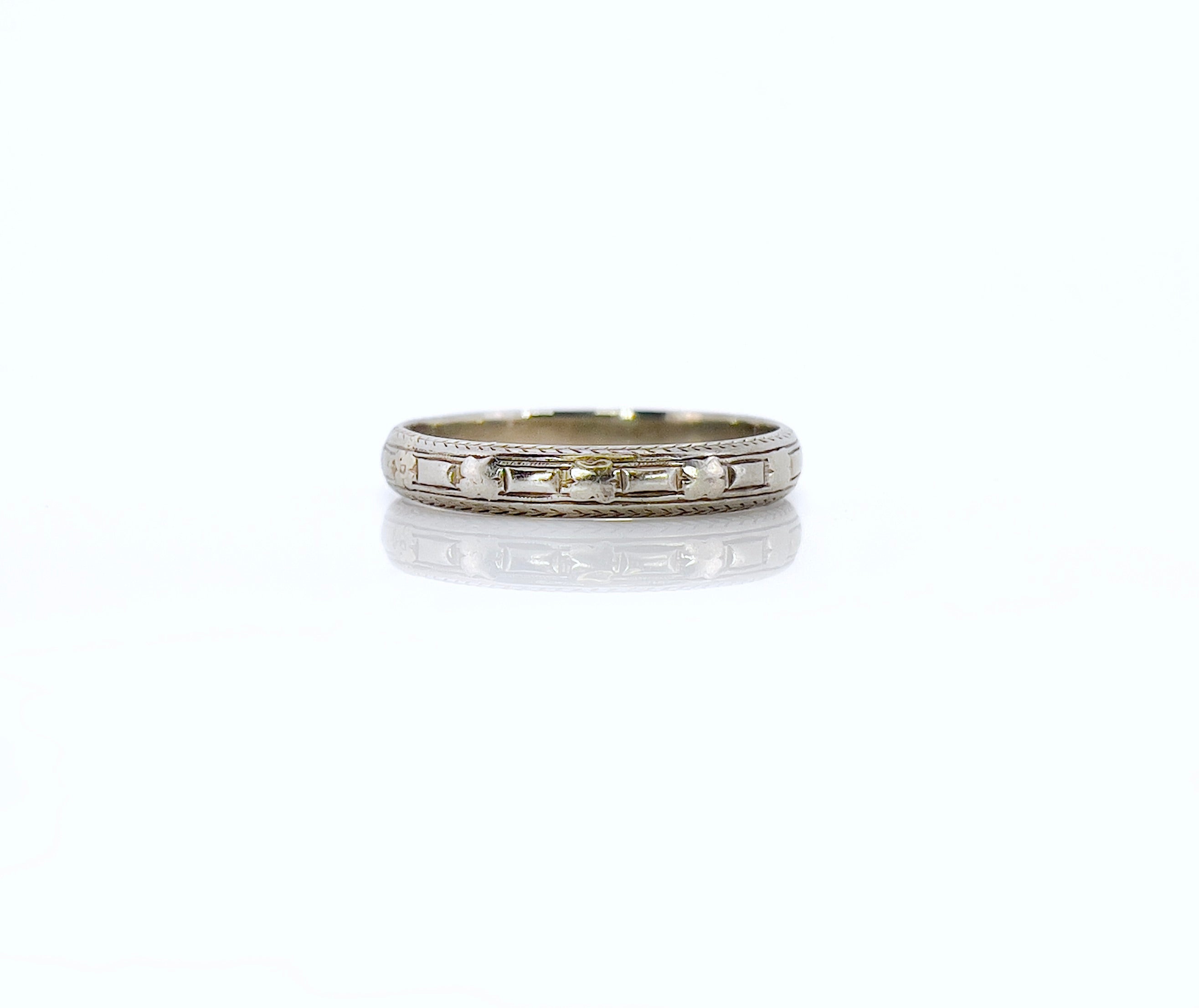Art Deco White Gold Floral Wedding Band, Size 10