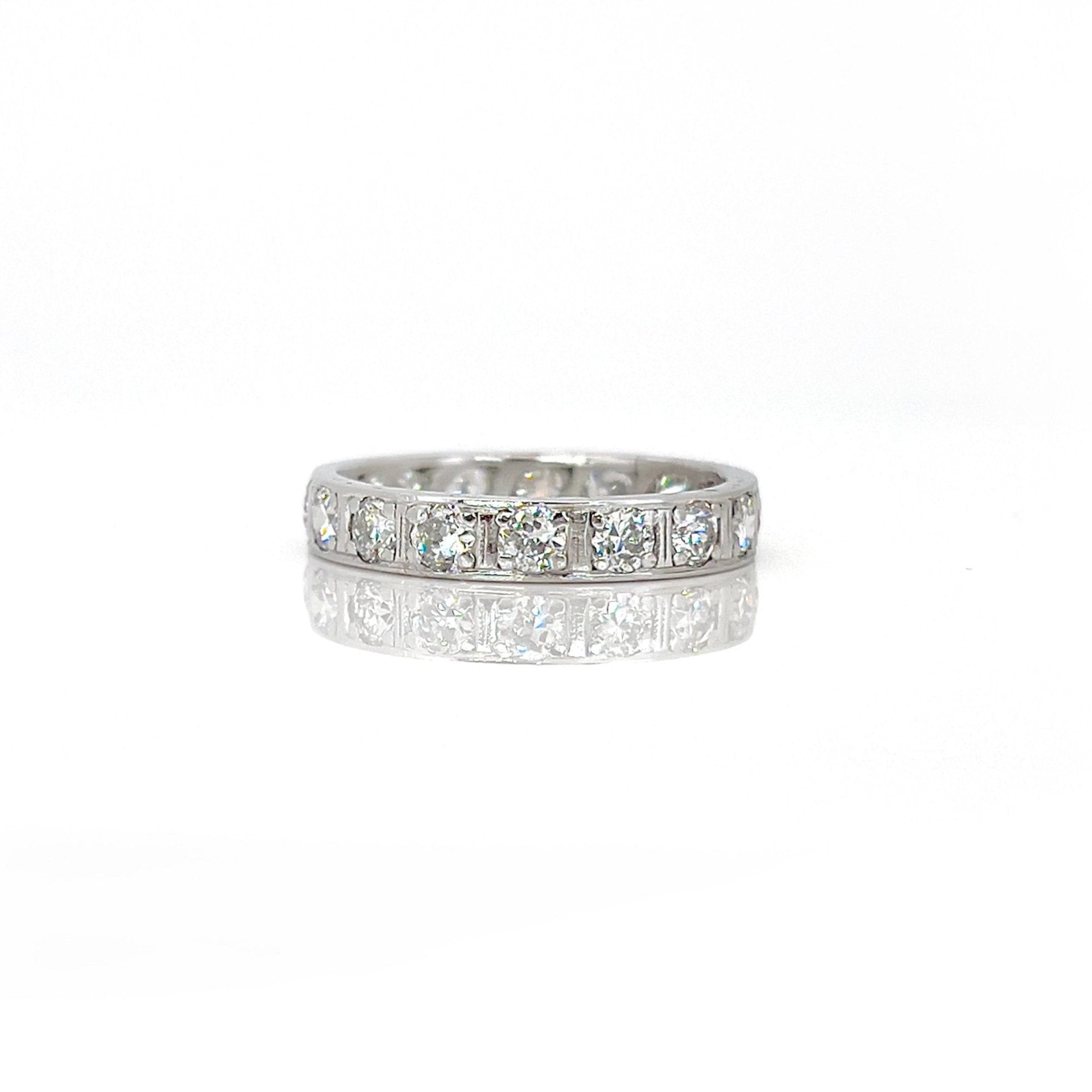 Art Deco Old European and Transitional Cut Diamond Eternity Ring, 1.58 cts, Platinum