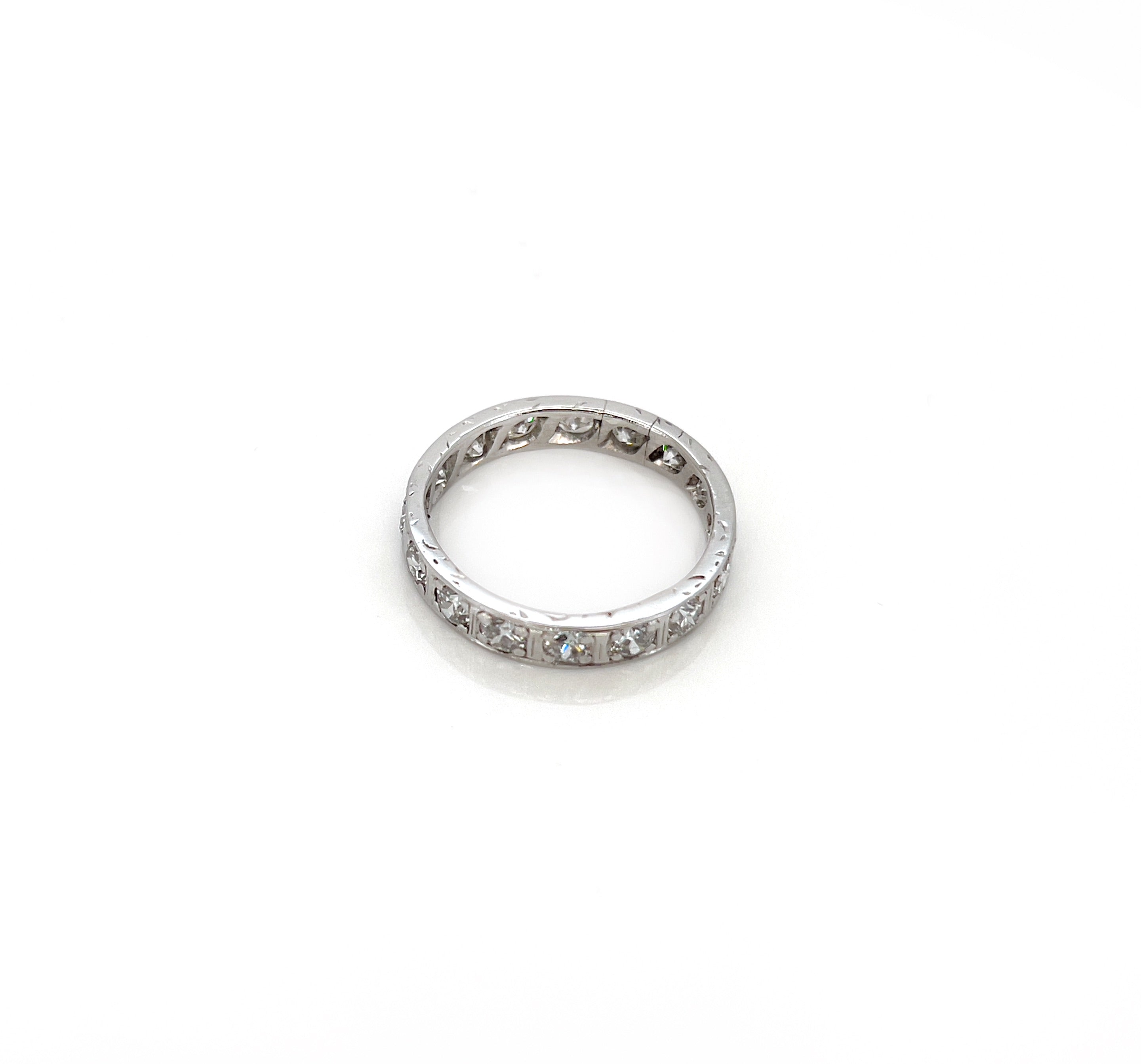 Art Deco Old European and Transitional Cut Diamond Eternity Ring, 1.58 cts, Platinum