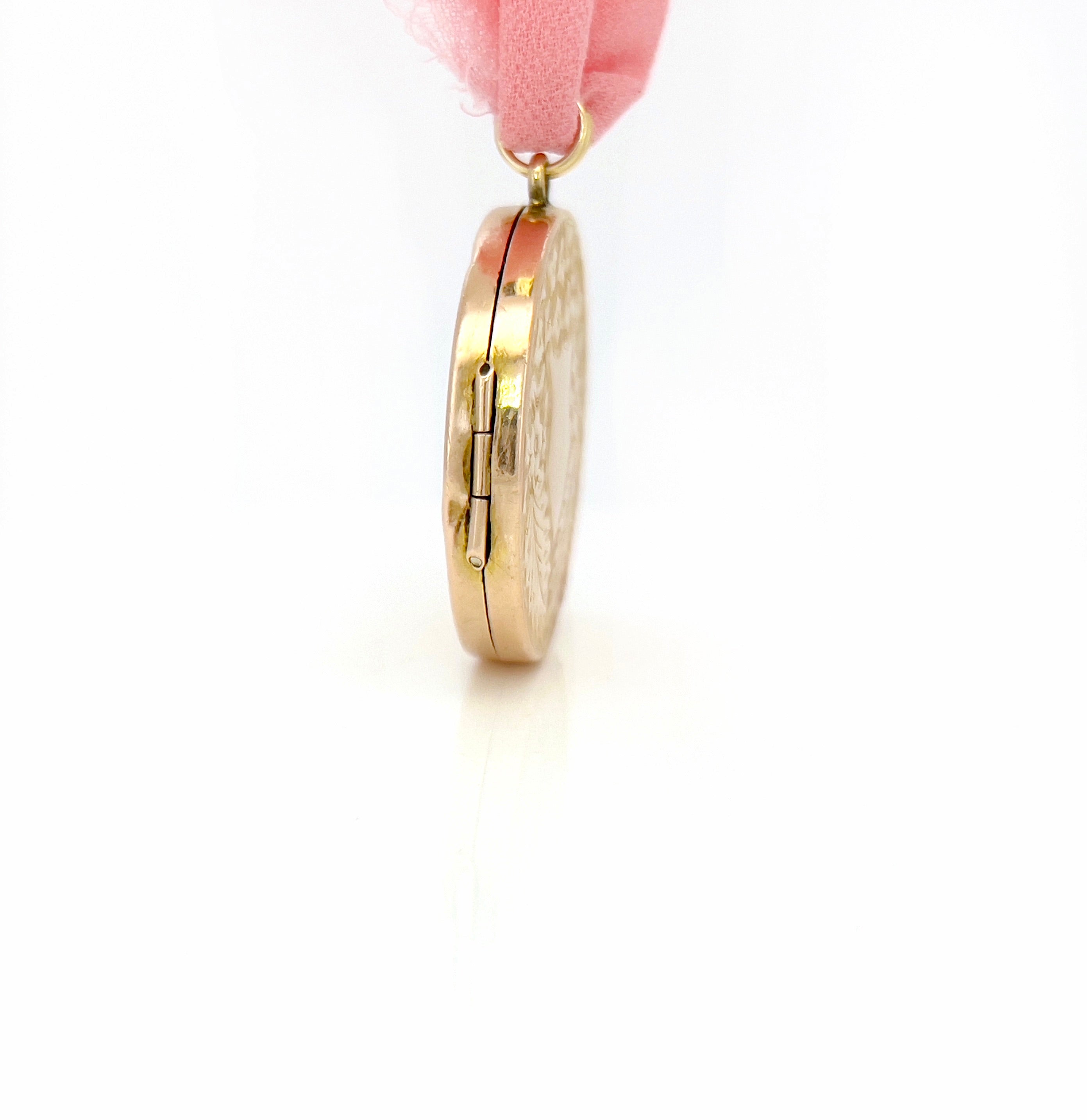 Antique Gold Locket, 9KT