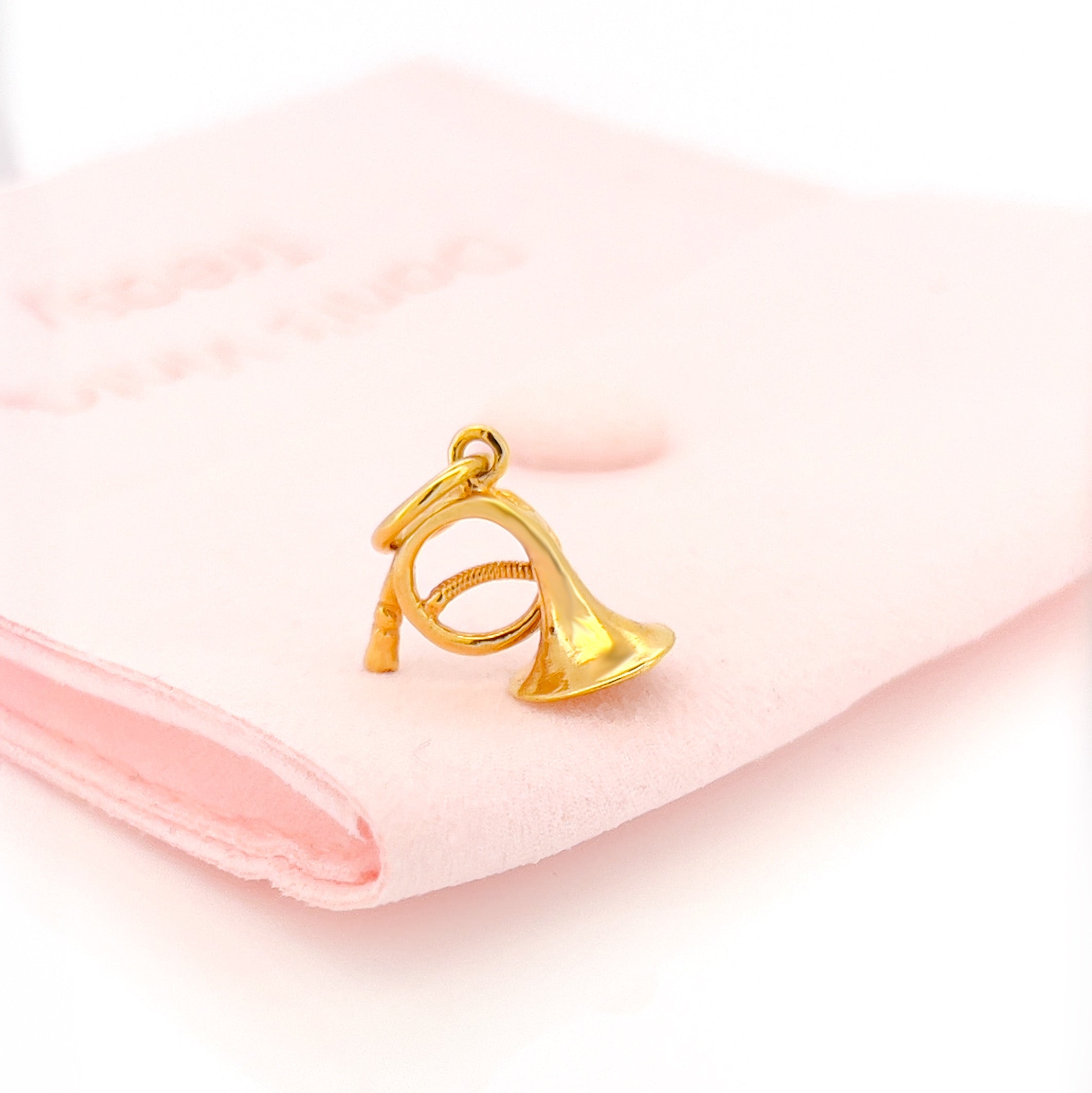 Vintage 18K French Horn Charm