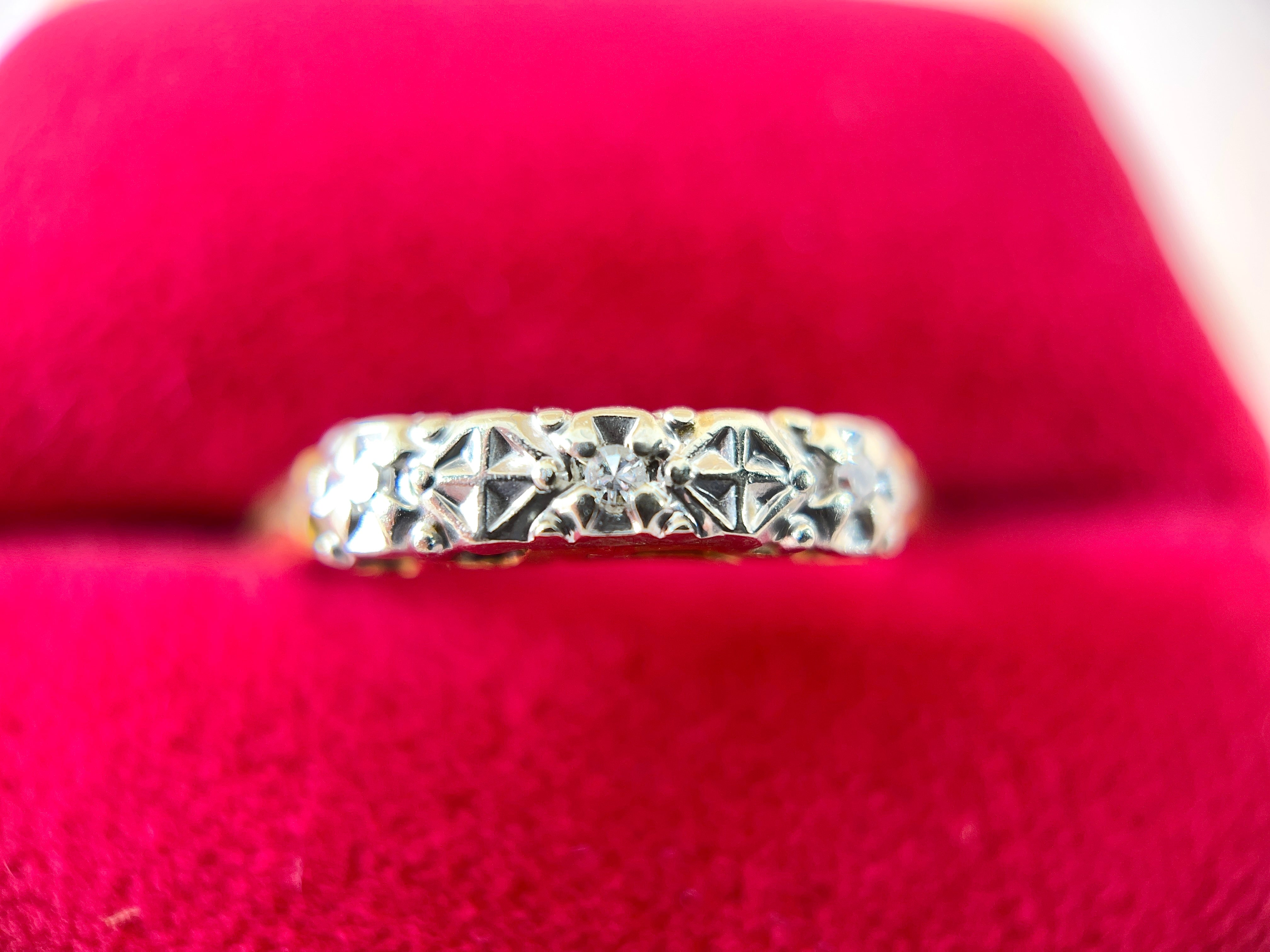 Two Tone Criss Cross Single Cut Diamond Wedding Ring, Size 7.5